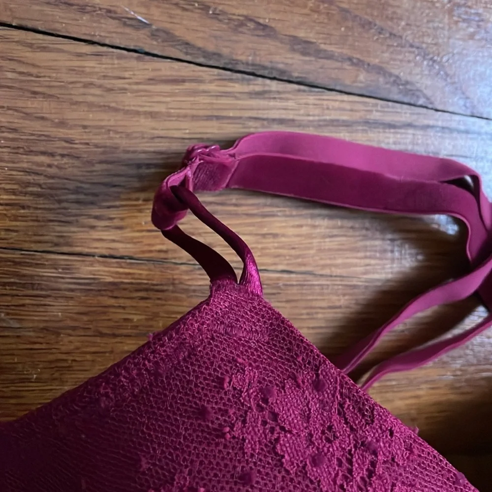 Victorias Secret lined Demi bra size 36 D with velvet interchangeable straps